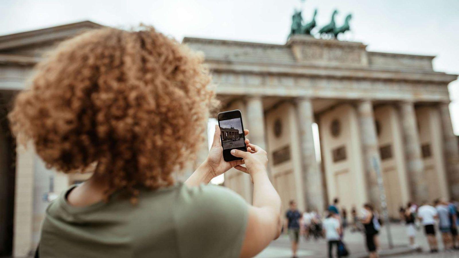 AIWithWords - Solo Travelers Flock to Porto This Year